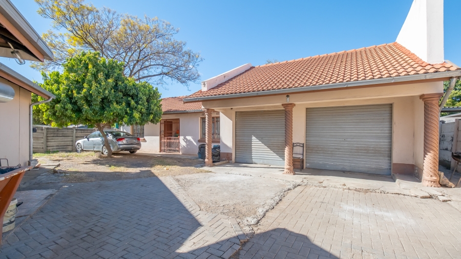 3 Bedroom Property for Sale in Oos Einde North West